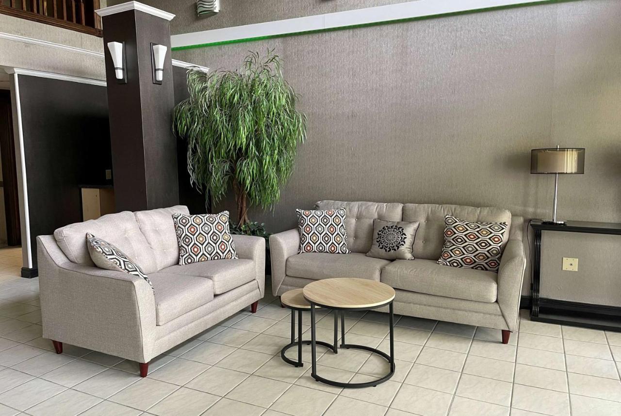 Wingate By Wyndham Lake George Exterior photo