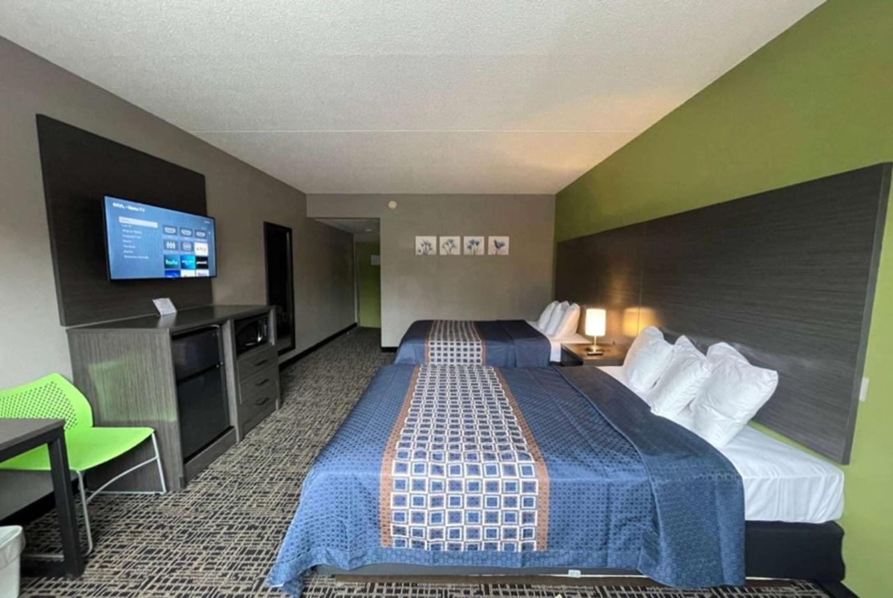Wingate By Wyndham Lake George Exterior photo