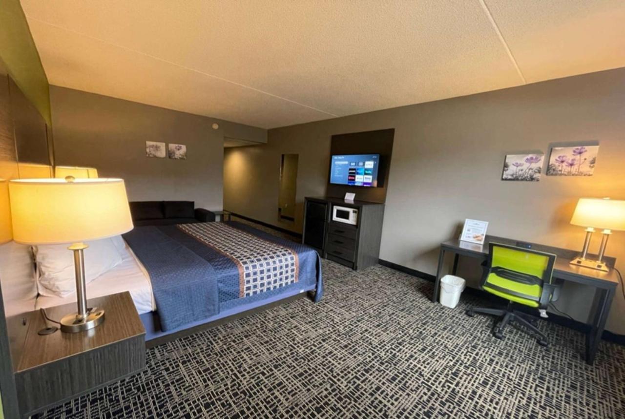 Wingate By Wyndham Lake George Exterior photo